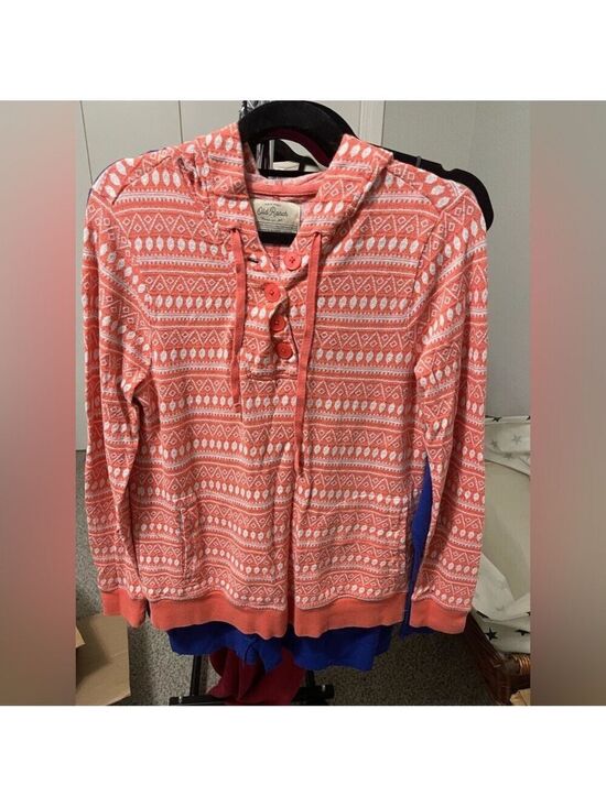 Old Ranch Tops - Coral Patterned Hooded Women's Top